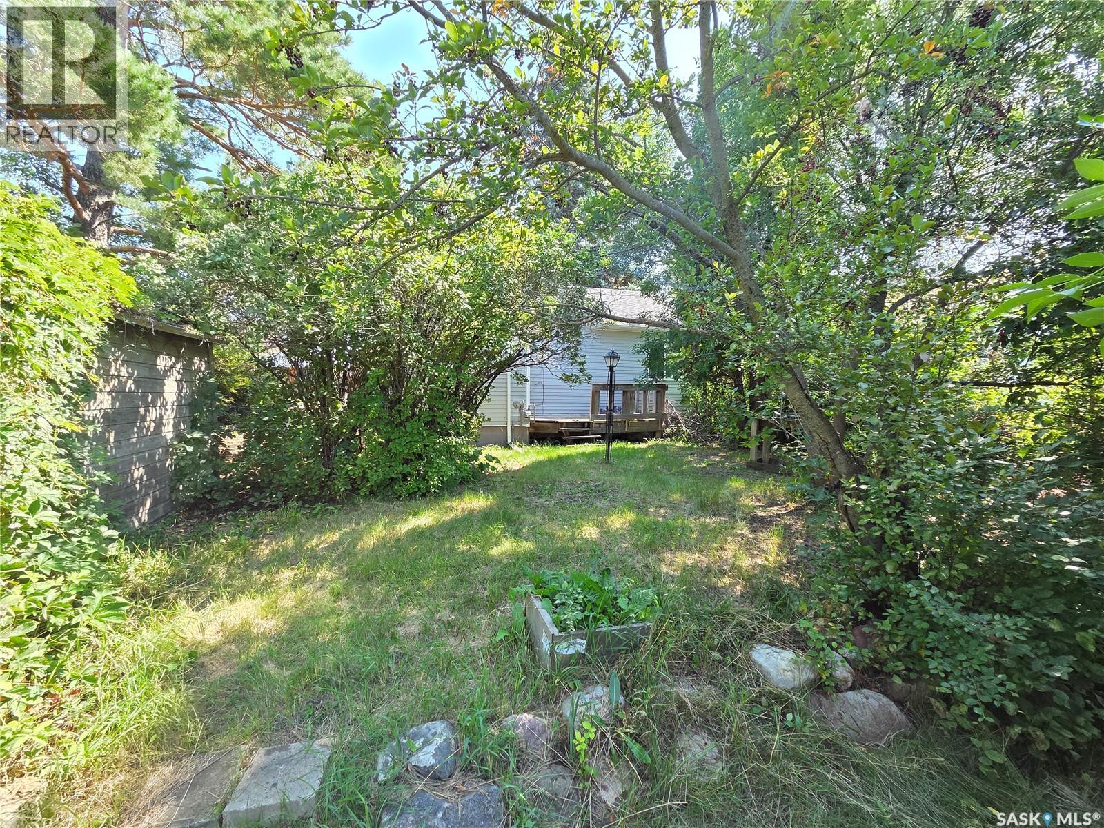 32 Newcombe Street, Manor, Saskatchewan  S0C 1R0 - Photo 11 - SK046370