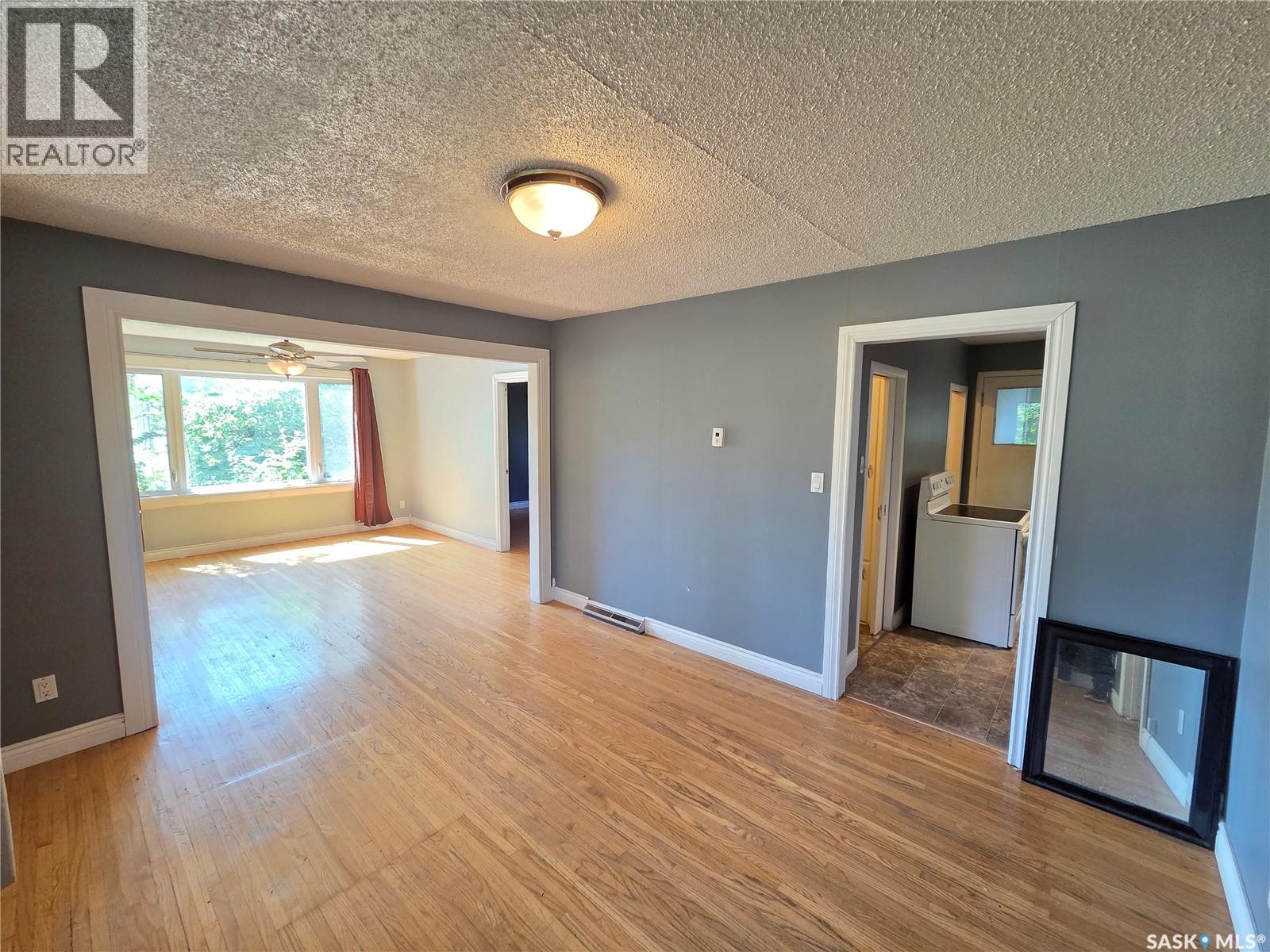 32 Newcombe Street, Manor, Saskatchewan  S0C 1R0 - Photo 14 - SK046370