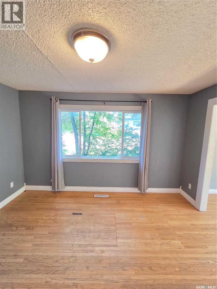 32 Newcombe Street, Manor, Saskatchewan  S0C 1R0 - Photo 15 - SK046370