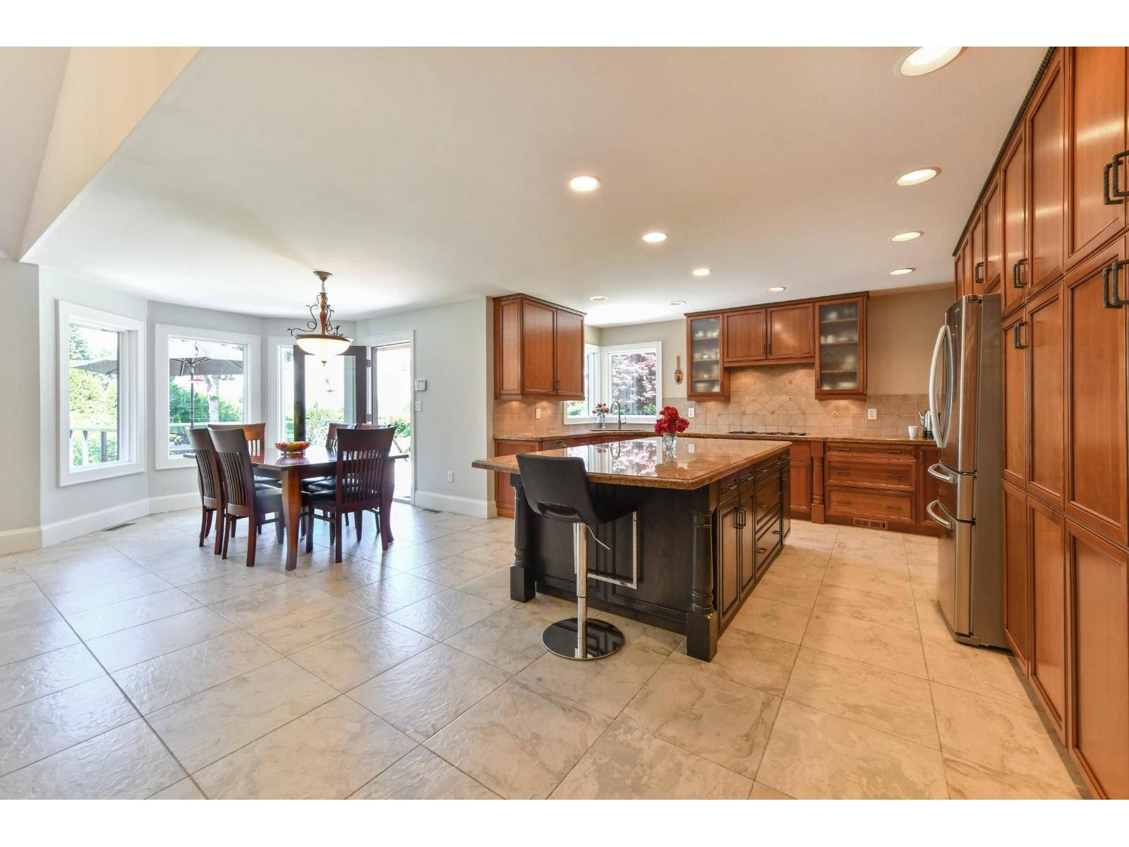 16533 26 Avenue, Surrey, British Columbia  V3Z 9W9 - Photo 6 - R3142782