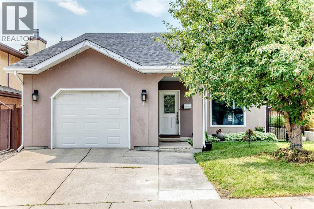 8 Hawkfield Crescent NW, Calgary, Alberta T3G 1Z5 - Photo 2 - A2339371