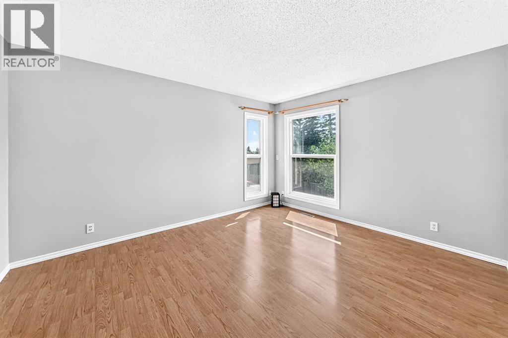 8 Hawkfield Crescent NW, Calgary, Alberta T3G 1Z5 - Photo 14 - A2339371