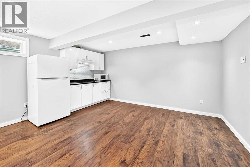 8 Hawkfield Crescent NW, Calgary, Alberta T3G 1Z5 - Photo 35 - A2339371