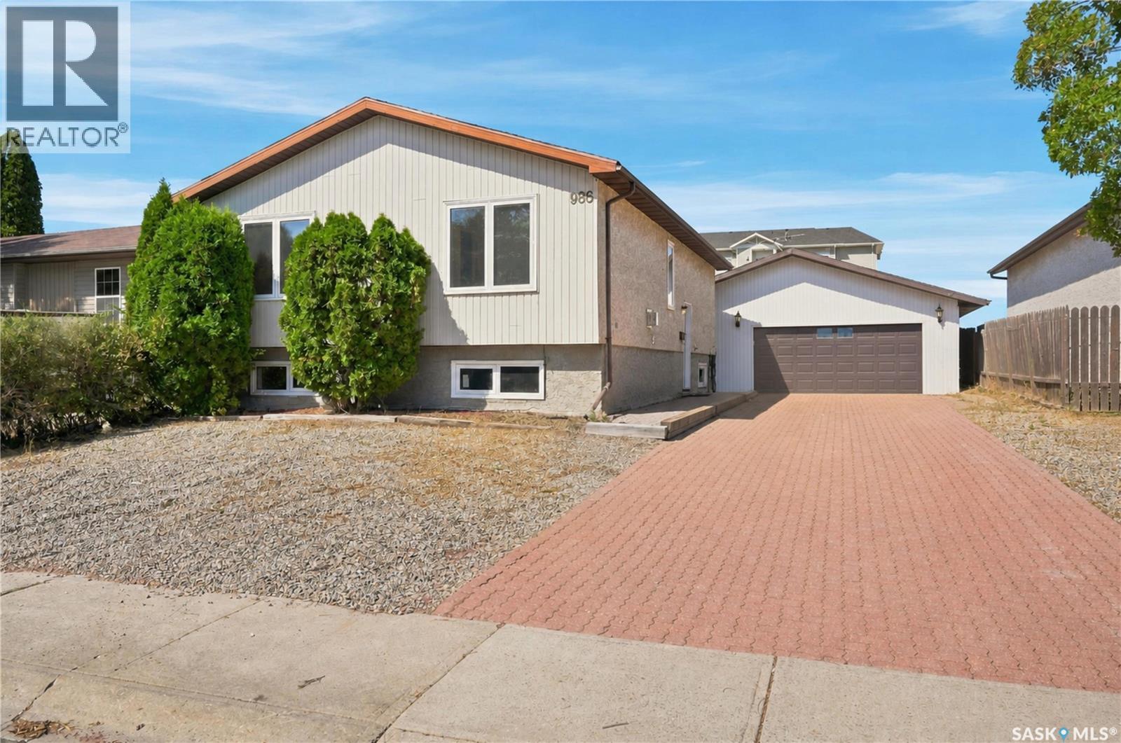 986 Rowell CRESCENT N, Regina, Saskatchewan
