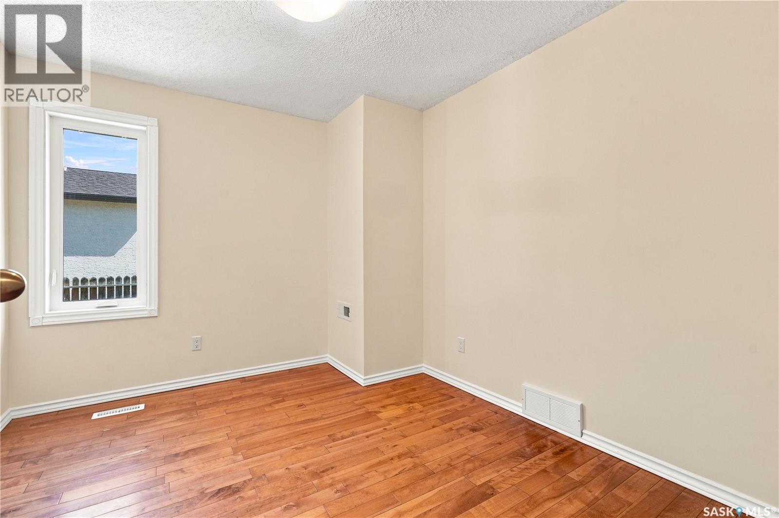 986 Rowell Crescent N, Regina, Saskatchewan  S4X 2A6 - Photo 15 - SK046373