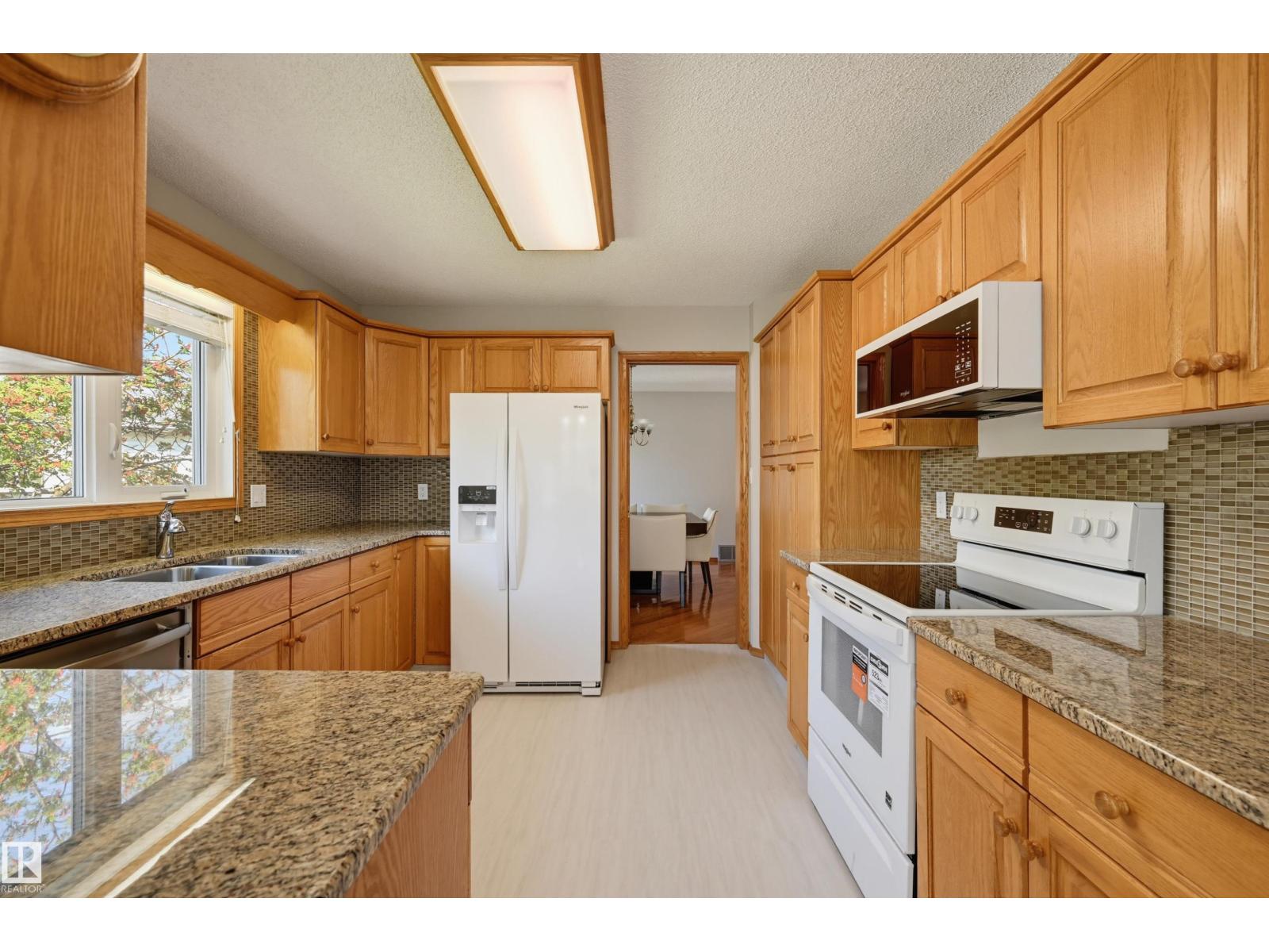 619 Revell Wd NW, Edmonton, Alberta  T6R 2H9 - Photo 15 - E4505103