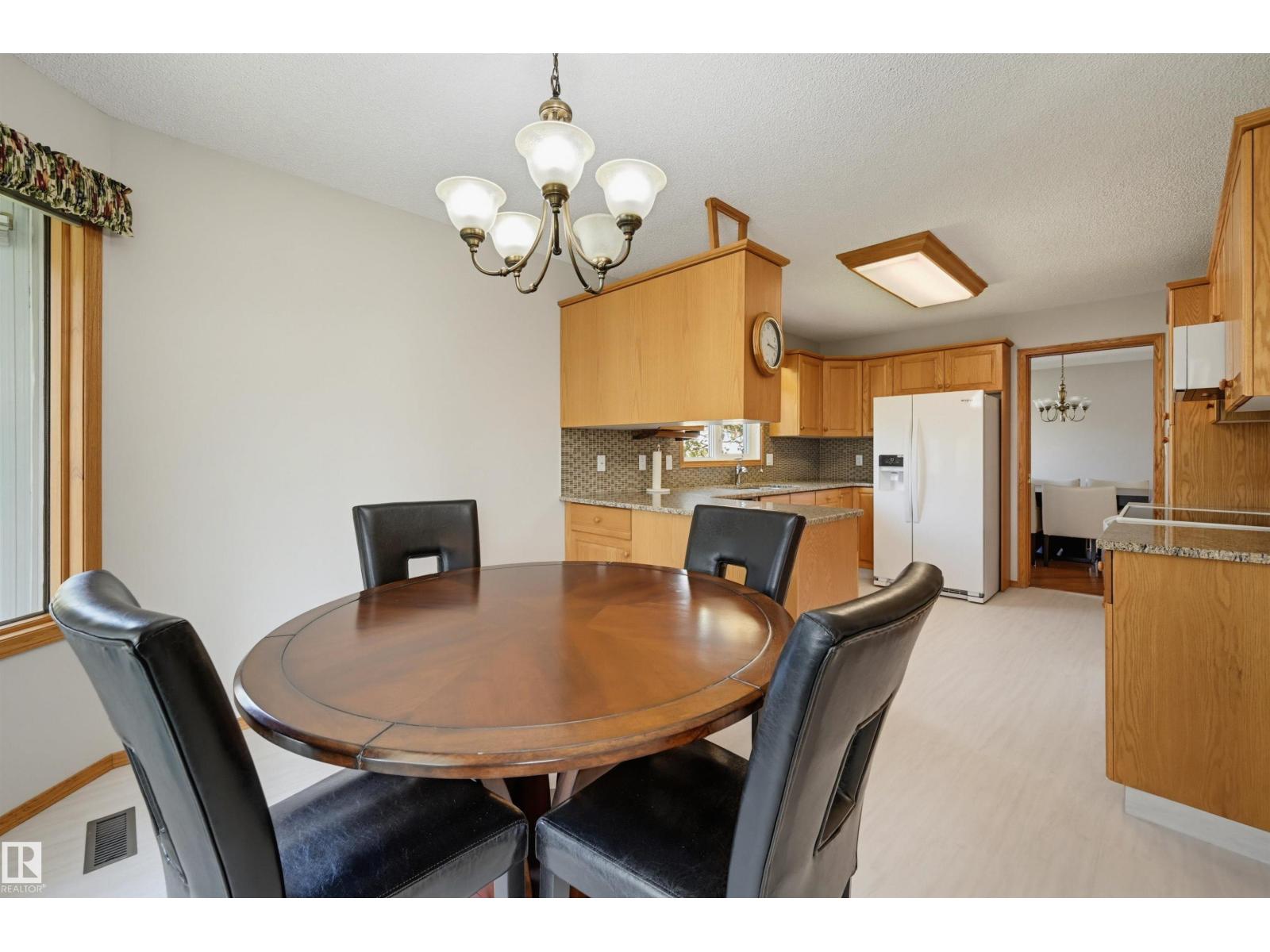 619 Revell Wd NW, Edmonton, Alberta  T6R 2H9 - Photo 19 - E4505103