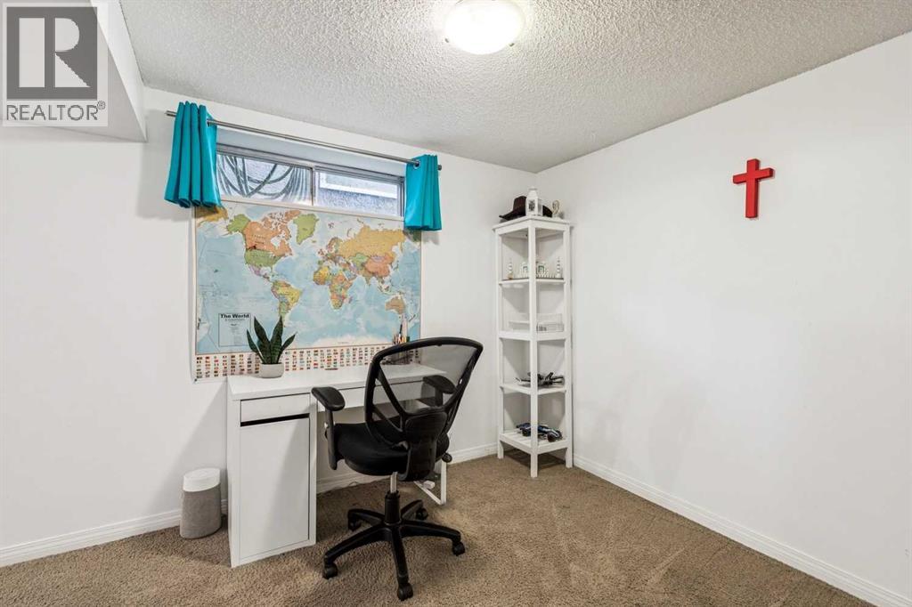 190 Mt Robson Close SE, Calgary, Alberta  T2Z 2E2 - Photo 33 - A2339169