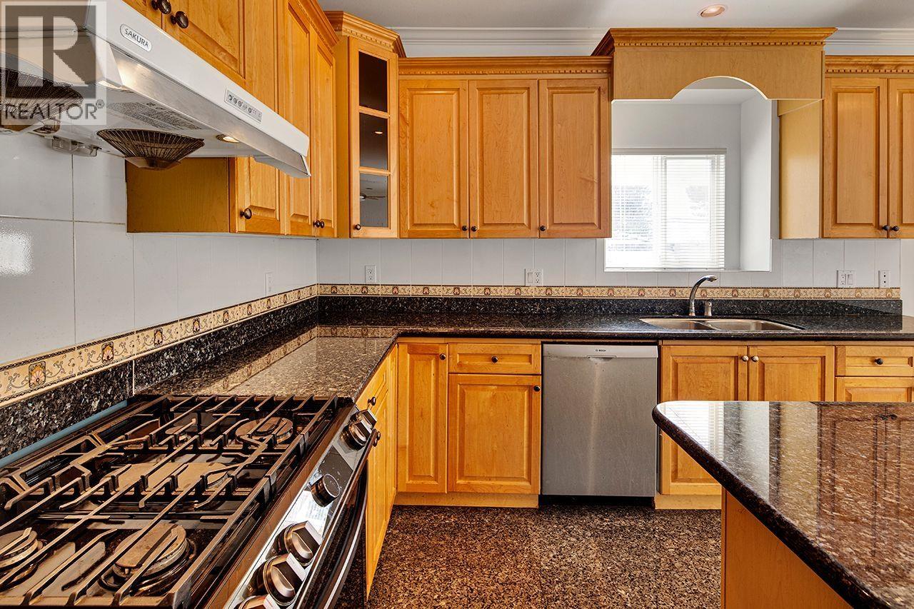 213 W 28th Street, North Vancouver, British Columbia V7N 2H9 - Photo 9 - R3157605