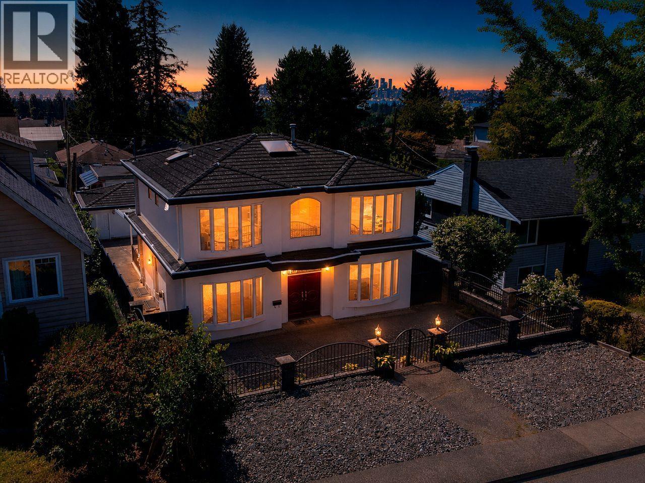 213 W 28th Street, North Vancouver, British Columbia  V7N 2H9 - Photo 37 - R3157605