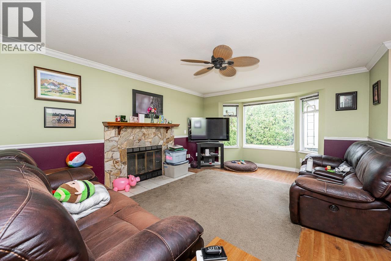 20102 Ditton Street, Maple Ridge, British Columbia V2X 9H4 - Photo 8 - R3143223