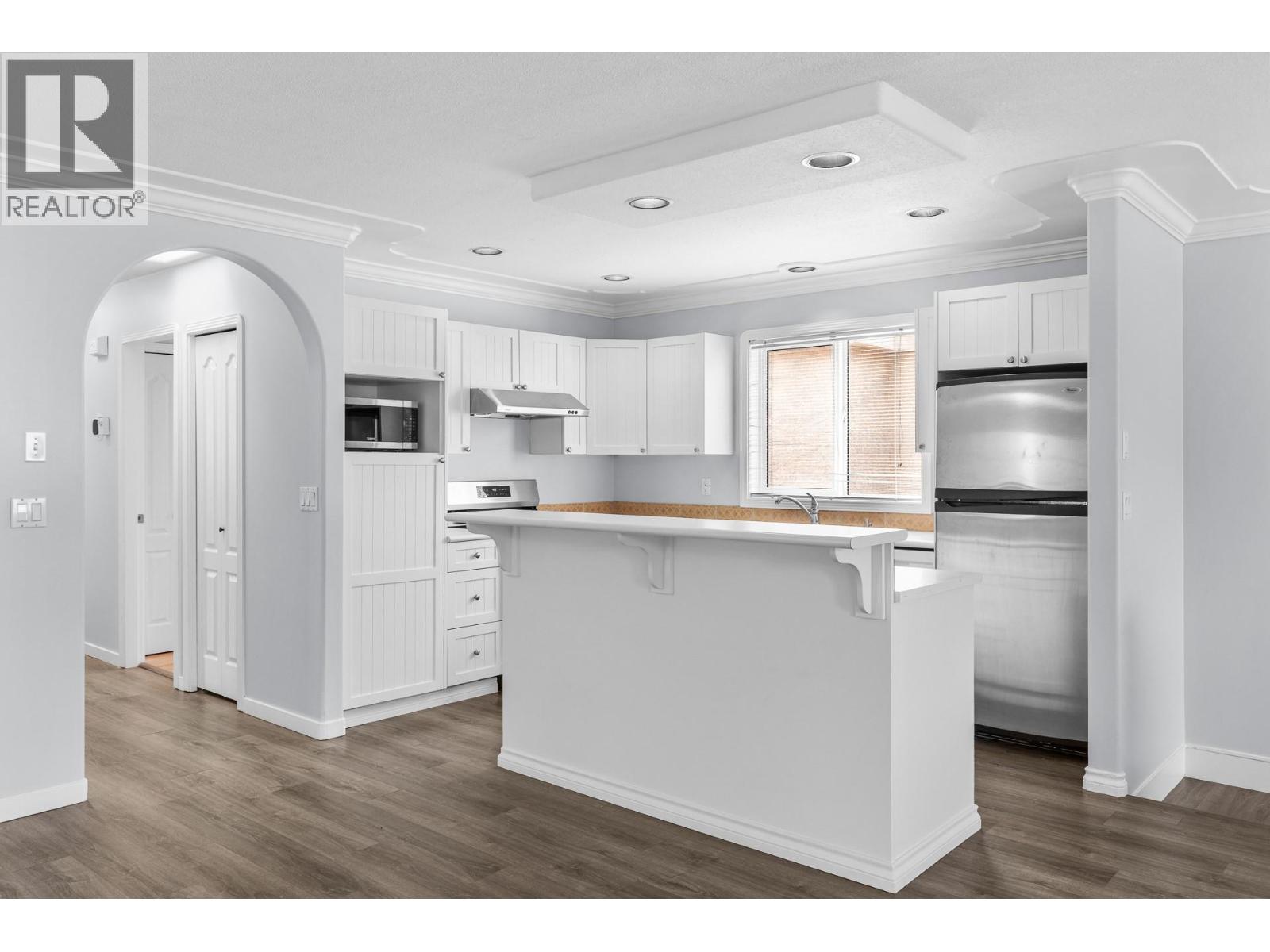 131 Celano Crescent, Kelowna, British Columbia  V1V 1S9 - Photo 8 - 10398201