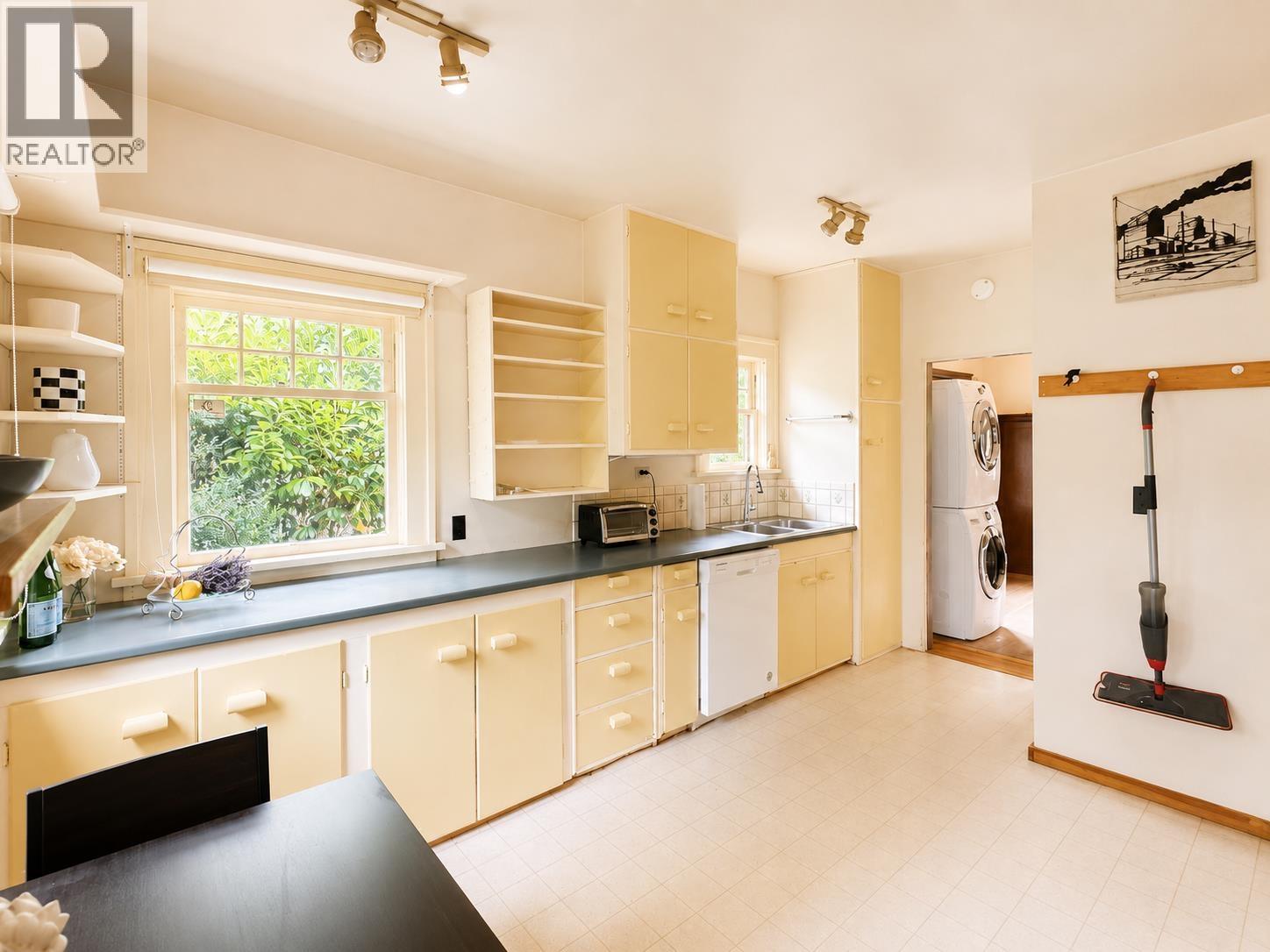 4117 W 11th Avenue, Vancouver, British Columbia  V6R 2L5 - Photo 11 - R3156749