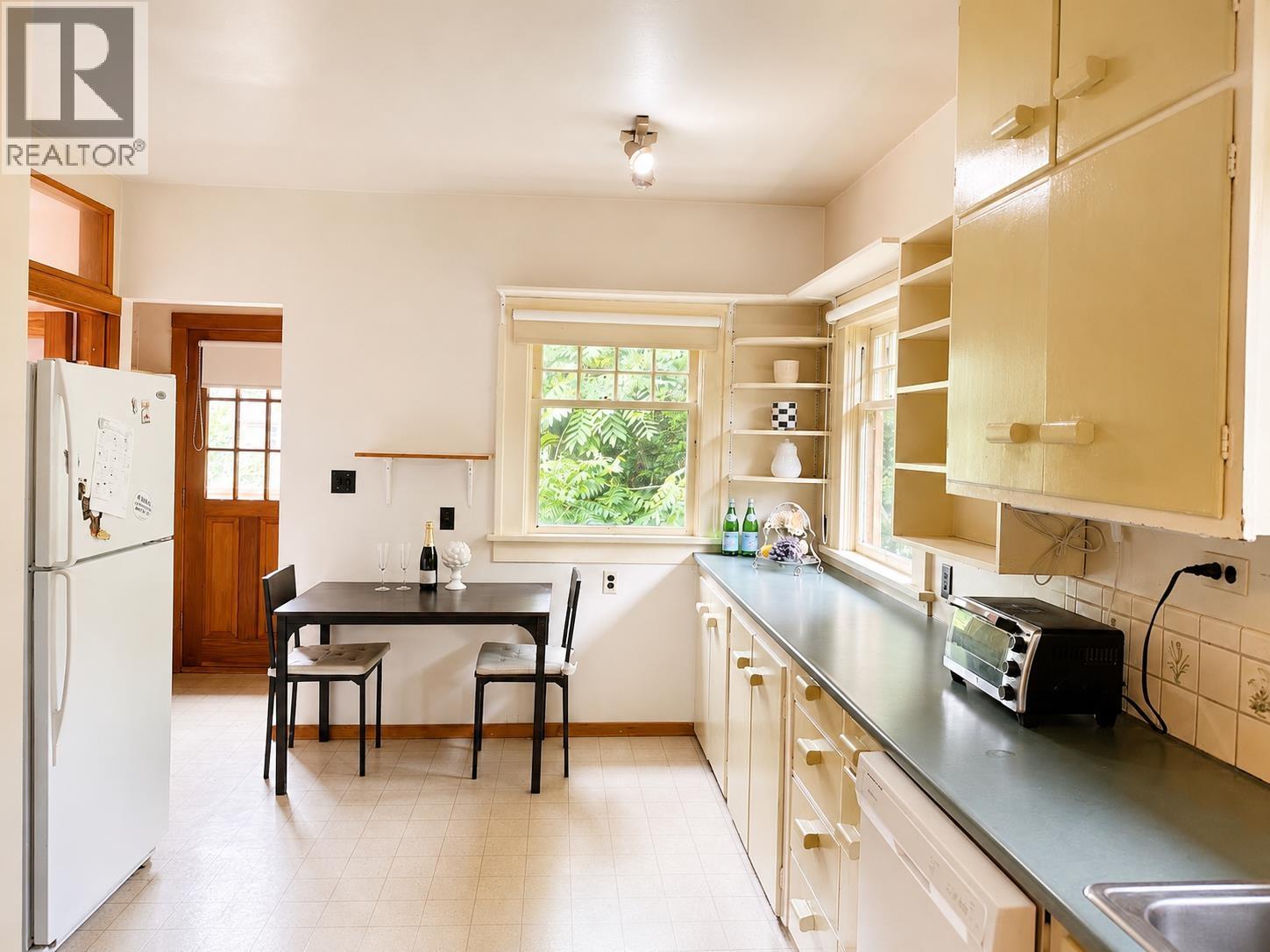 4117 W 11th Avenue, Vancouver, British Columbia  V6R 2L5 - Photo 9 - R3156749