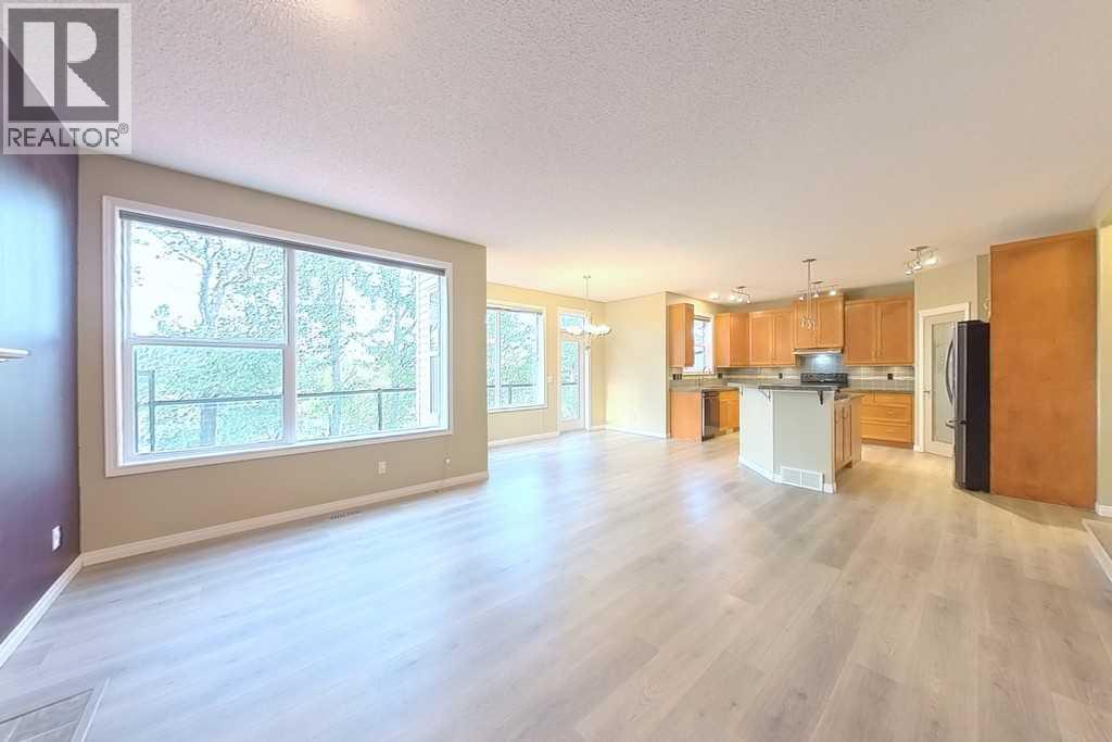 149 Rockborough Green NW, Calgary, Alberta  T3G 5S8 - Photo 11 - A2339089