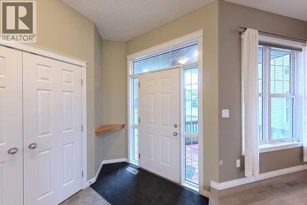 149 Rockborough Green NW, Calgary, Alberta  T3G 5S8 - Photo 6 - A2339089
