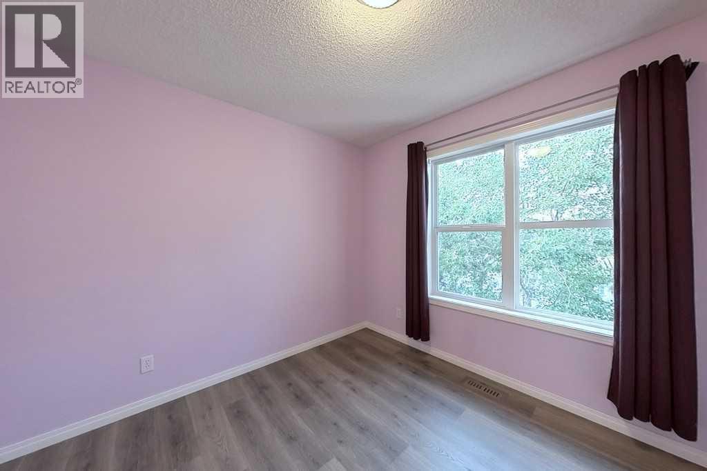 149 Rockborough Green NW, Calgary, Alberta  T3G 5S8 - Photo 33 - A2339089