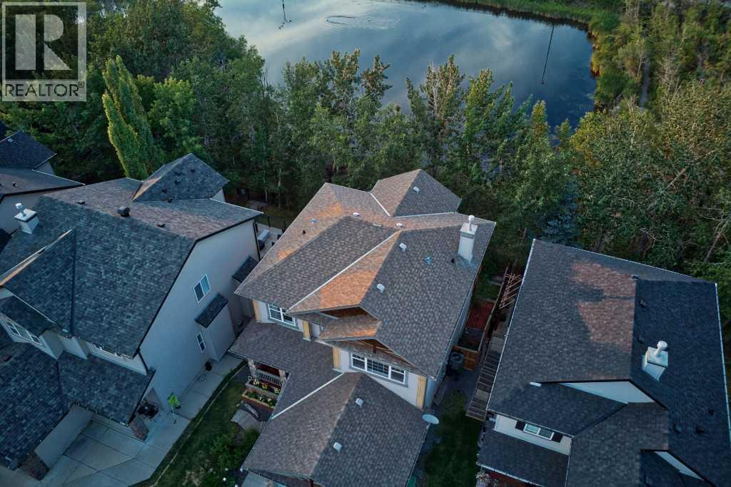 149 Rockborough Green NW, Calgary, Alberta  T3G 5S8 - Photo 2 - A2339089