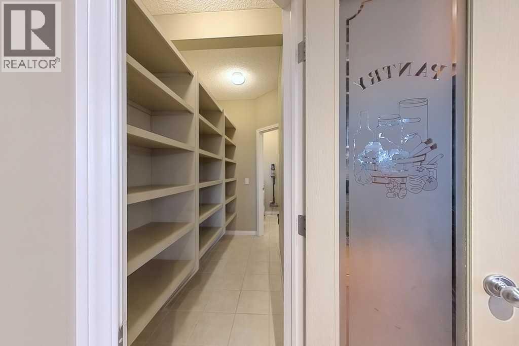 149 Rockborough Green NW, Calgary, Alberta  T3G 5S8 - Photo 23 - A2339089