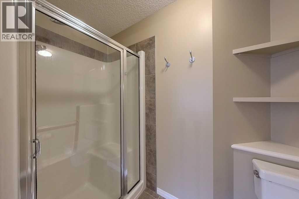 149 Rockborough Green NW, Calgary, Alberta  T3G 5S8 - Photo 39 - A2339089