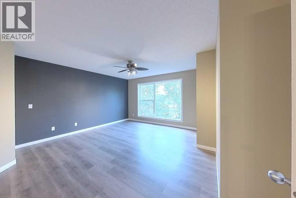149 Rockborough Green NW, Calgary, Alberta  T3G 5S8 - Photo 36 - A2339089