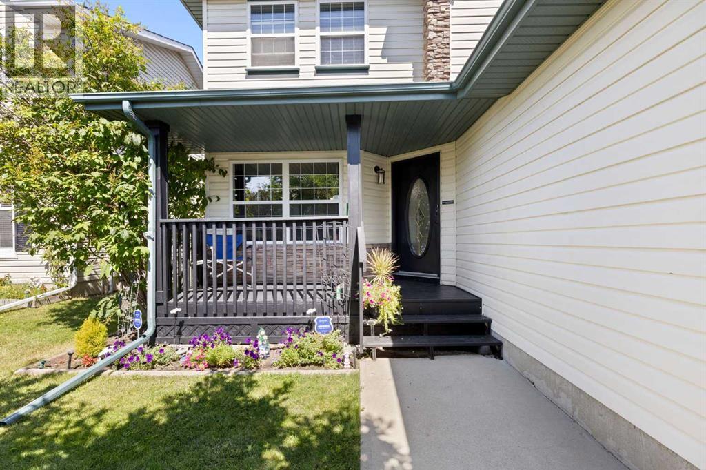 117 Lakeview Shores, Chestermere, Alberta  T1X 1H1 - Photo 2 - A2337173