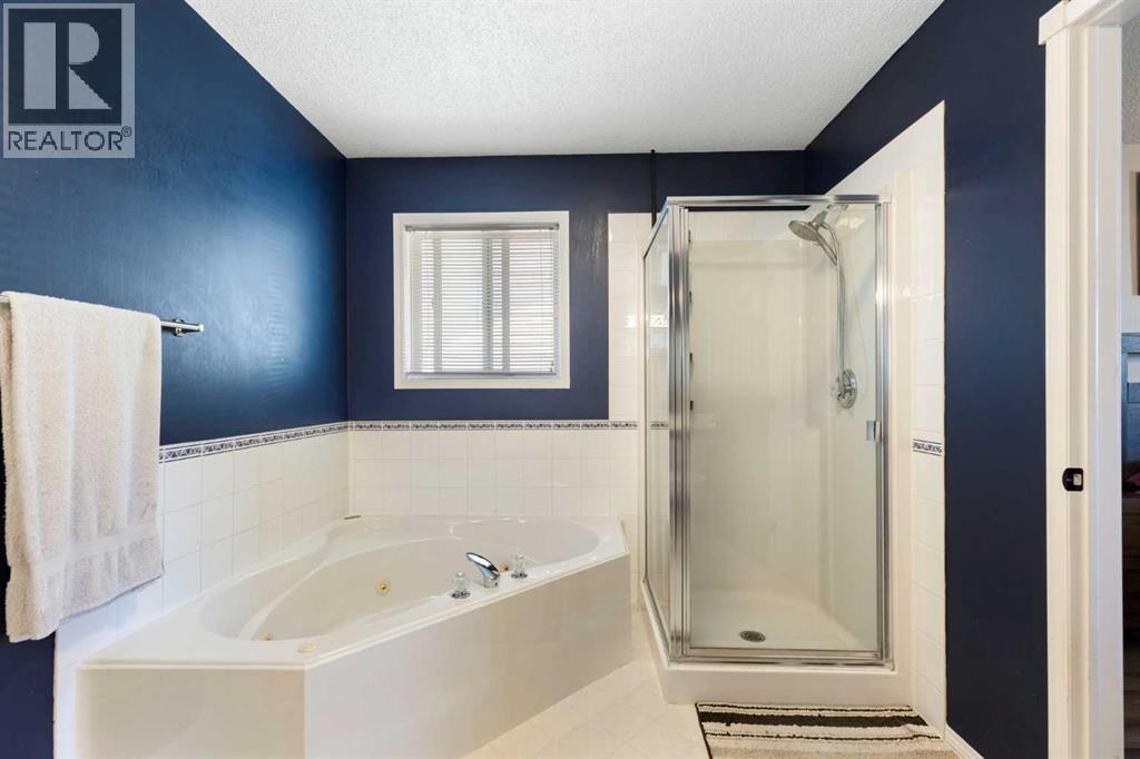 117 Lakeview Shores, Chestermere, Alberta  T1X 1H1 - Photo 19 - A2337173