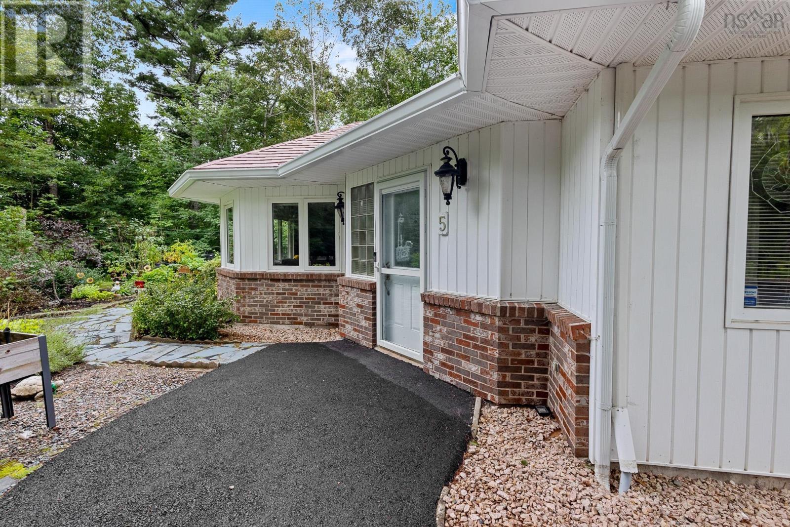 5 Brackstone Court, Lower Sackville, Nova Scotia  B4C 4E3 - Photo 4 - 202621162