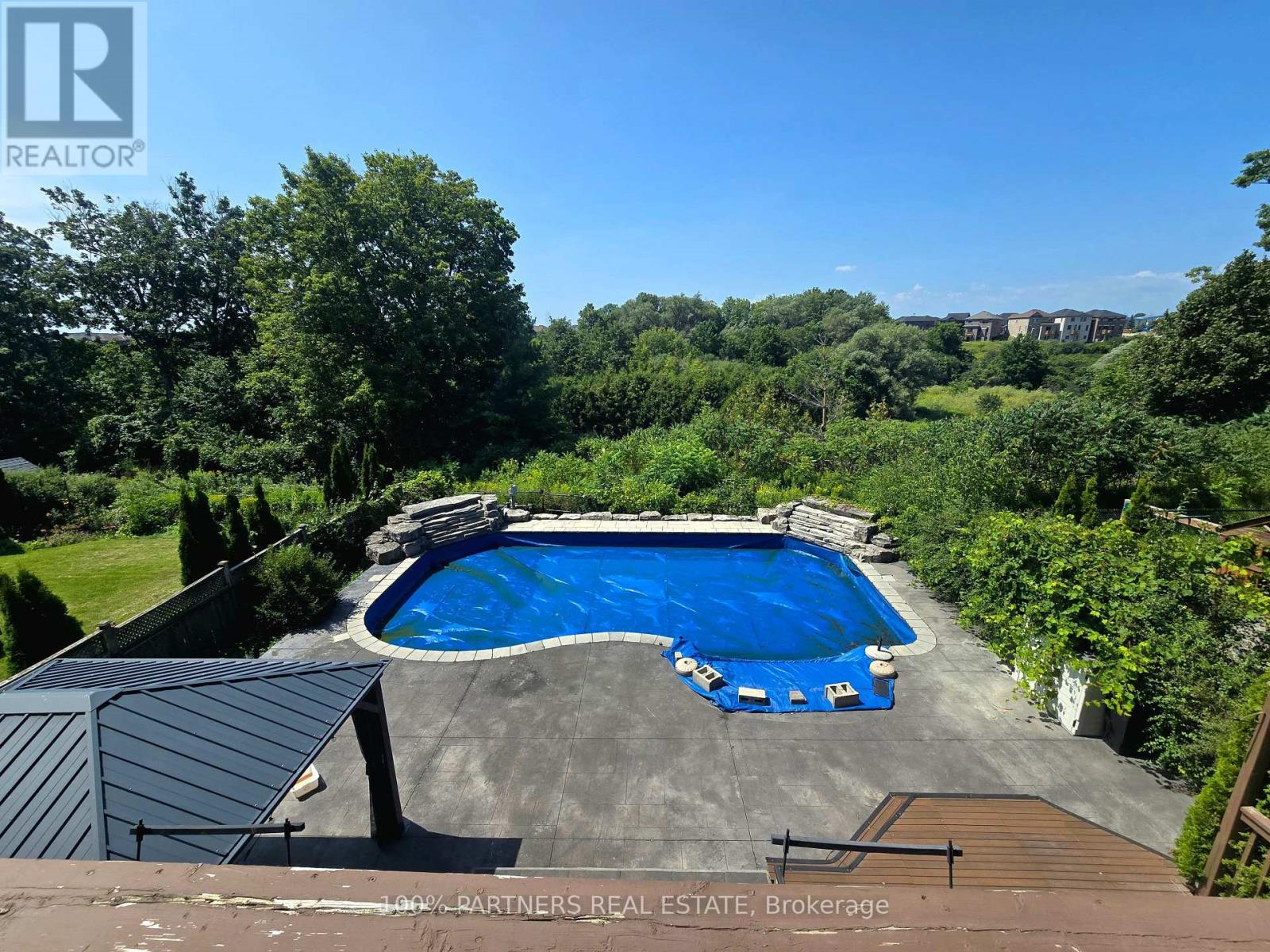 8 St. Philip Court, Whitby, Ontario L1P 0A5 - Photo 49 - E13698216