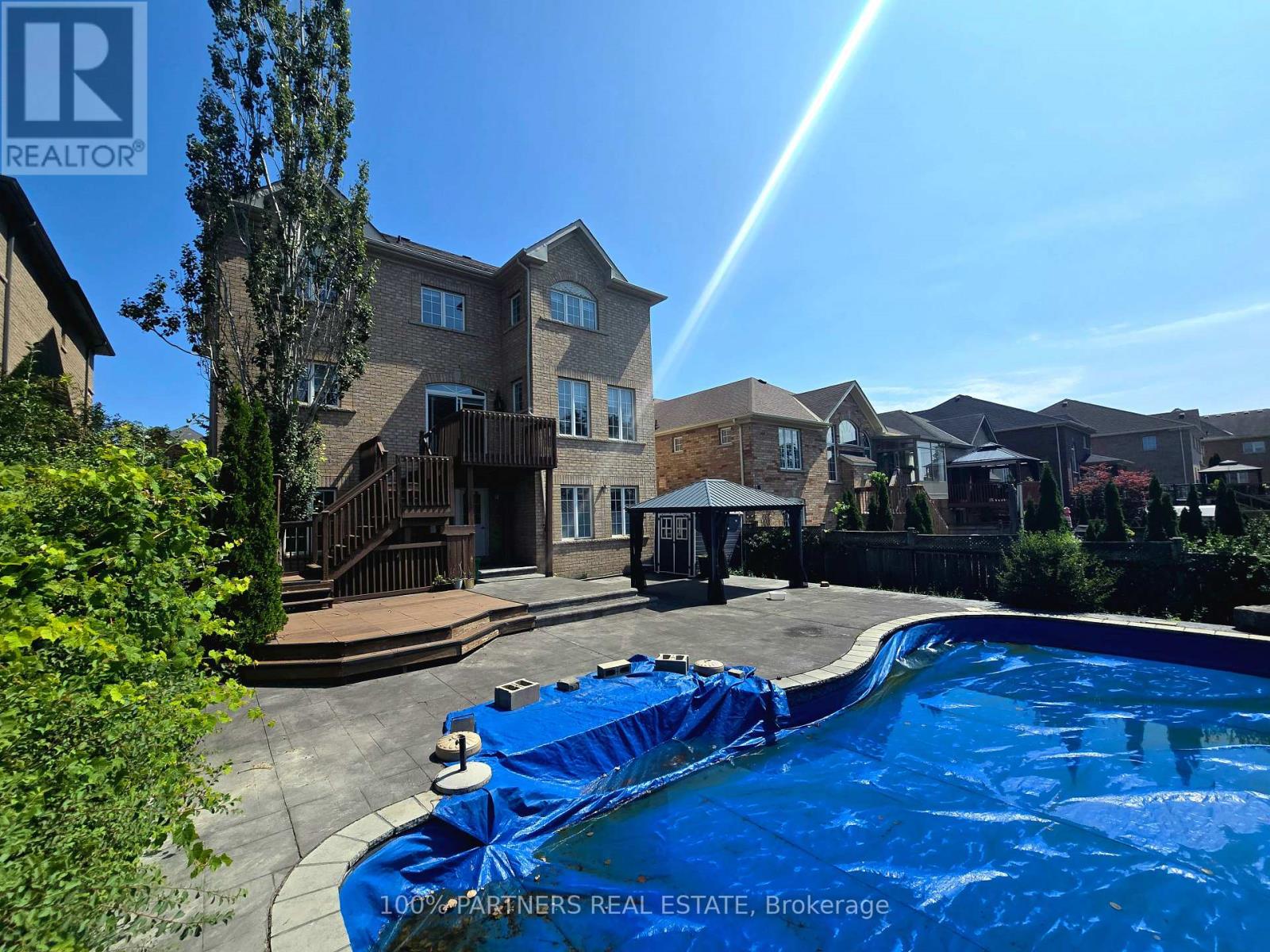 8 St. Philip Court, Whitby, Ontario L1P 0A5 - Photo 48 - E13698216