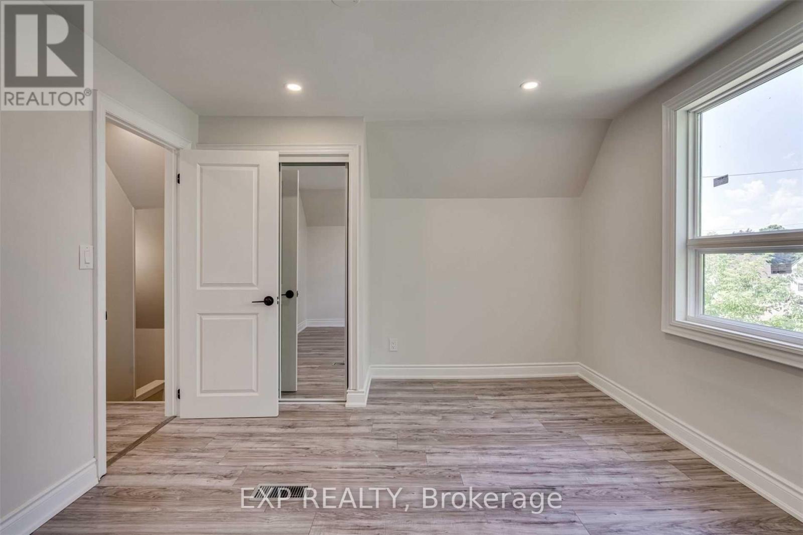 Upper - 487 Brucedale Avenue E, Hamilton, Ontario L8V 1P1 - Photo 15 - X13697096