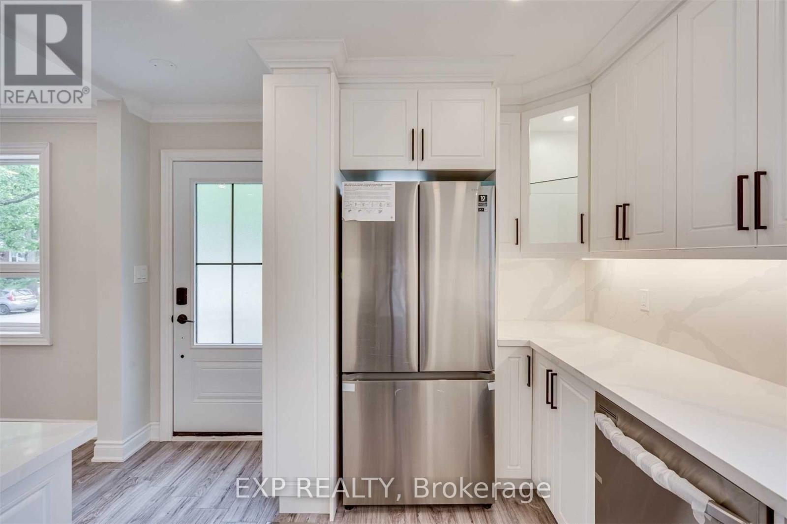 Upper - 487 Brucedale Avenue E, Hamilton, Ontario L8V 1P1 - Photo 5 - X13697096