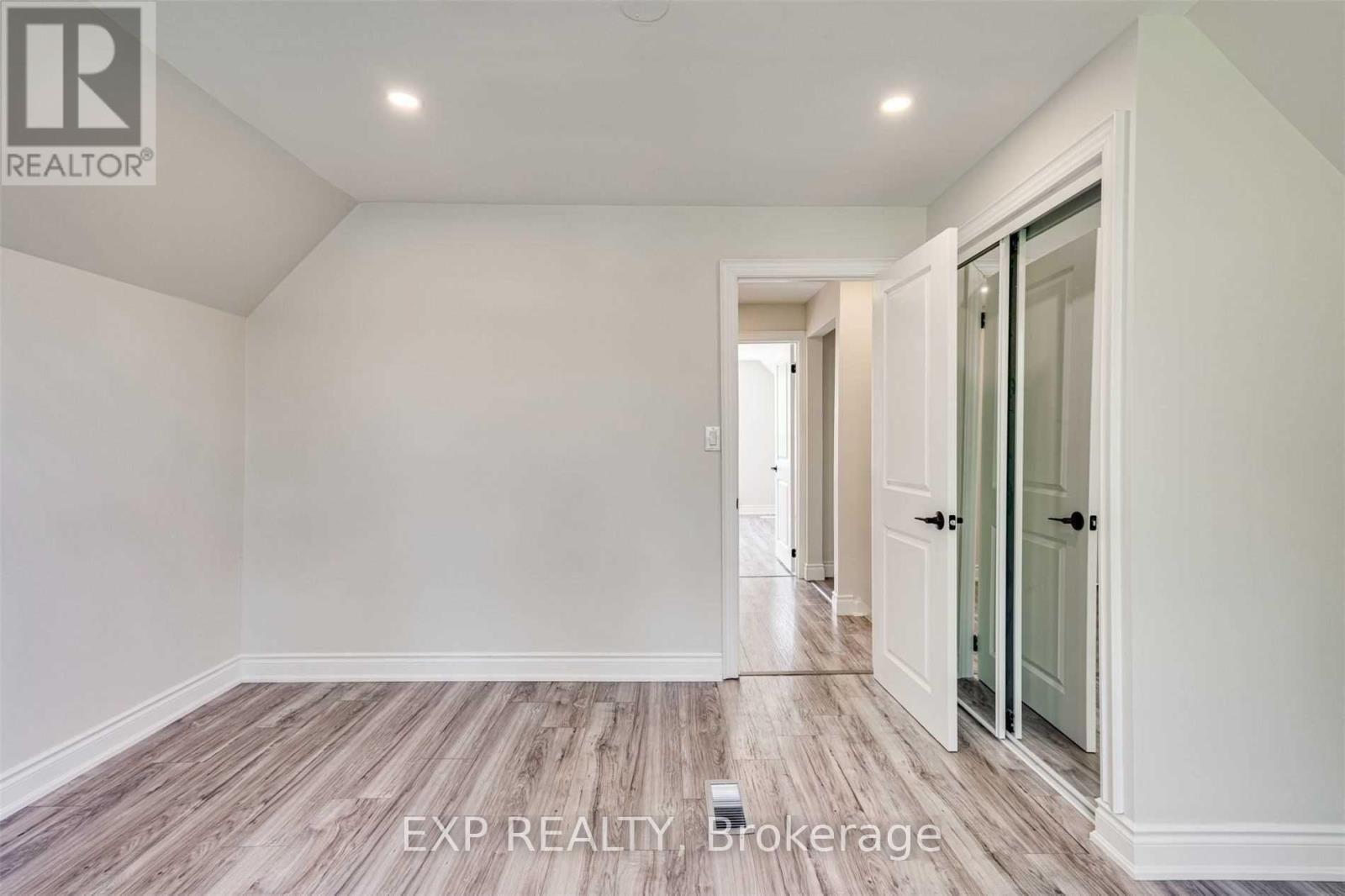 Upper - 487 Brucedale Avenue E, Hamilton, Ontario L8V 1P1 - Photo 16 - X13697096