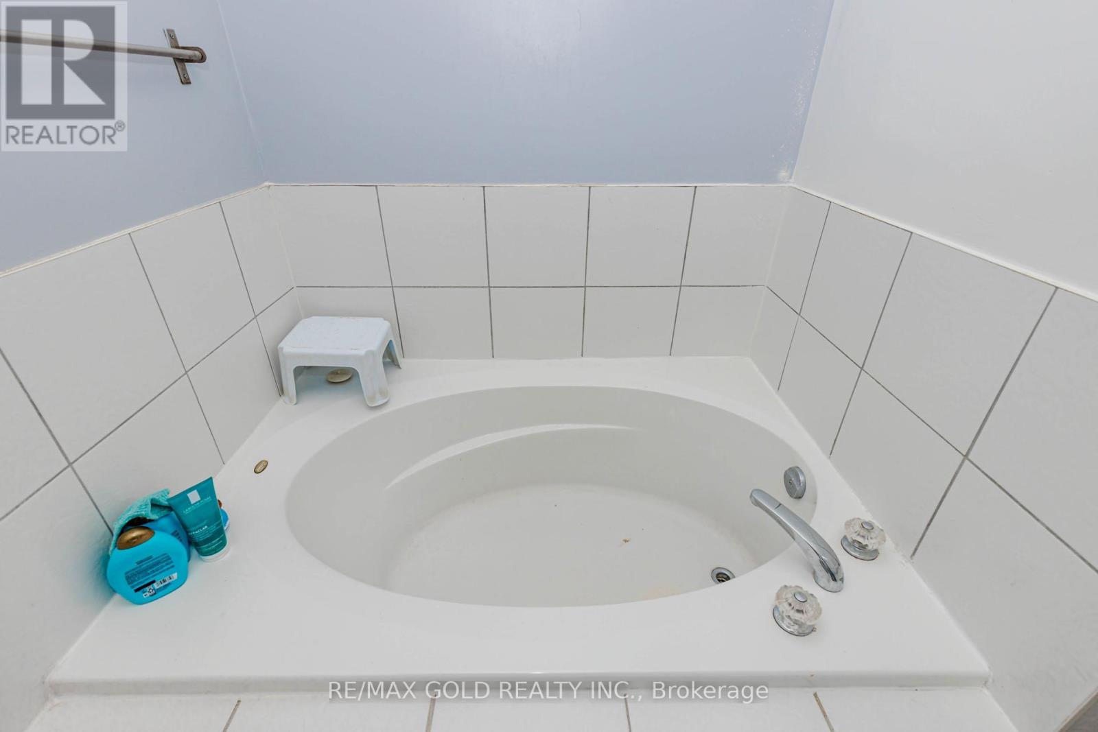 28 Rivermere Court, Brampton, Ontario L7A 1R4 - Photo 30 - W13191326