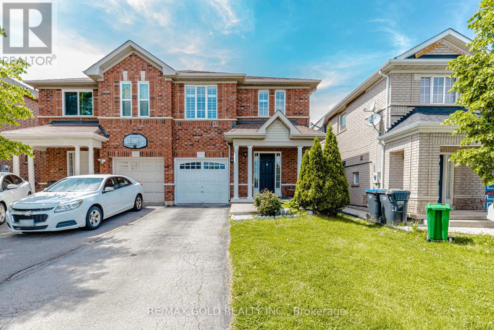 28 Rivermere Court, Brampton, Ontario L7A 1R4 - Photo 4 - W13191326