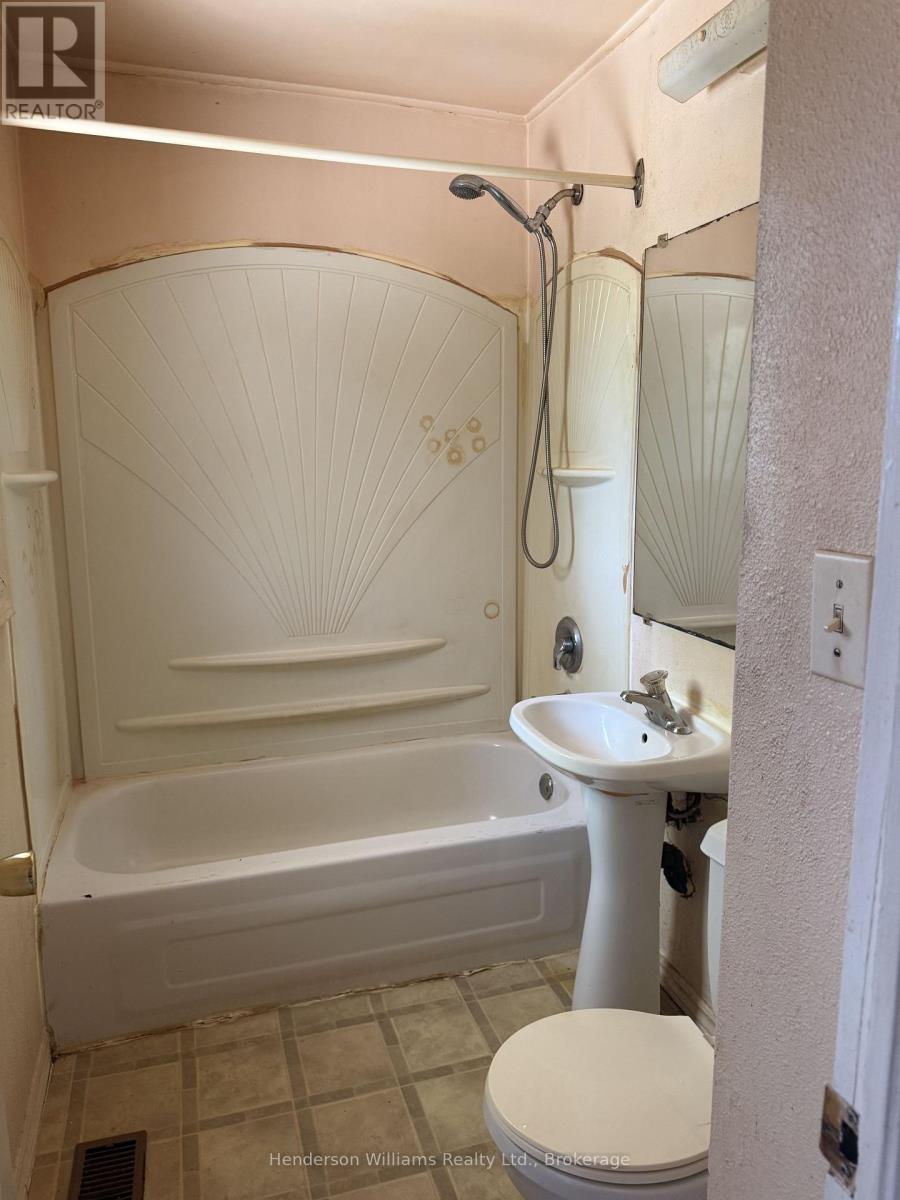 122 Golfdale Road, Belleville, Ontario  K8N 4B1 - Photo 6 - X13703132