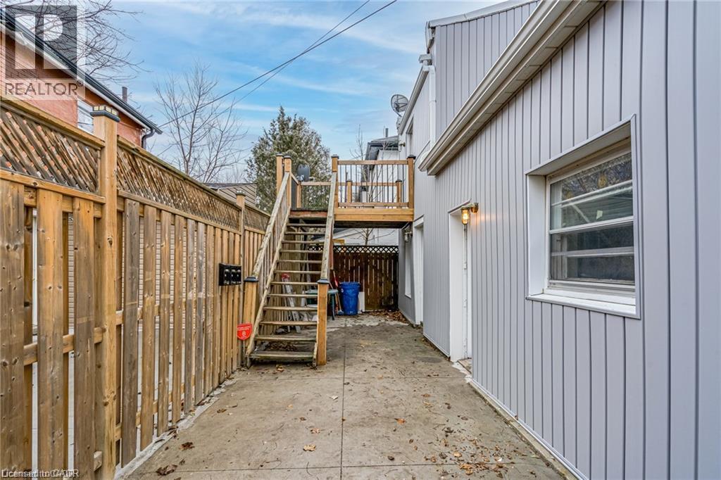 33 Albion Street Unit# Upper #2, Brantford, Ontario  N3T 3L9 - Photo 9 - 40857622
