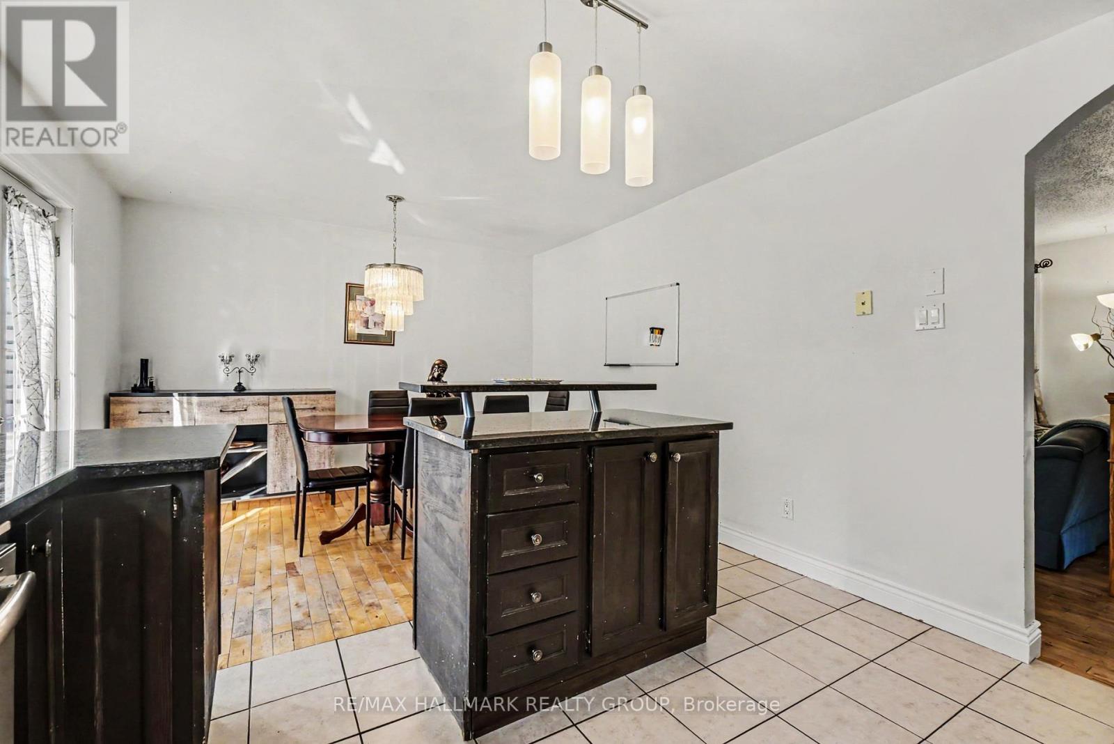 52 Castlebeau Street, Russell, Ontario  K0A 1W0 - Photo 8 - X13703122