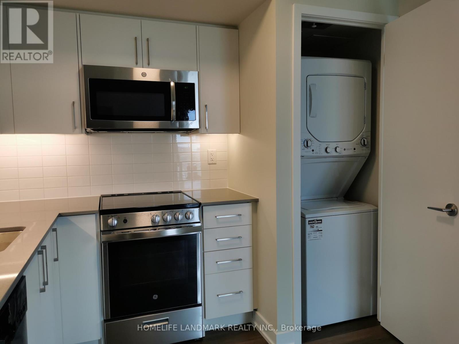 1215 - 38 Monte Kwinter Court, Toronto, Ontario  M3H 0E2 - Photo 7 - C13703104