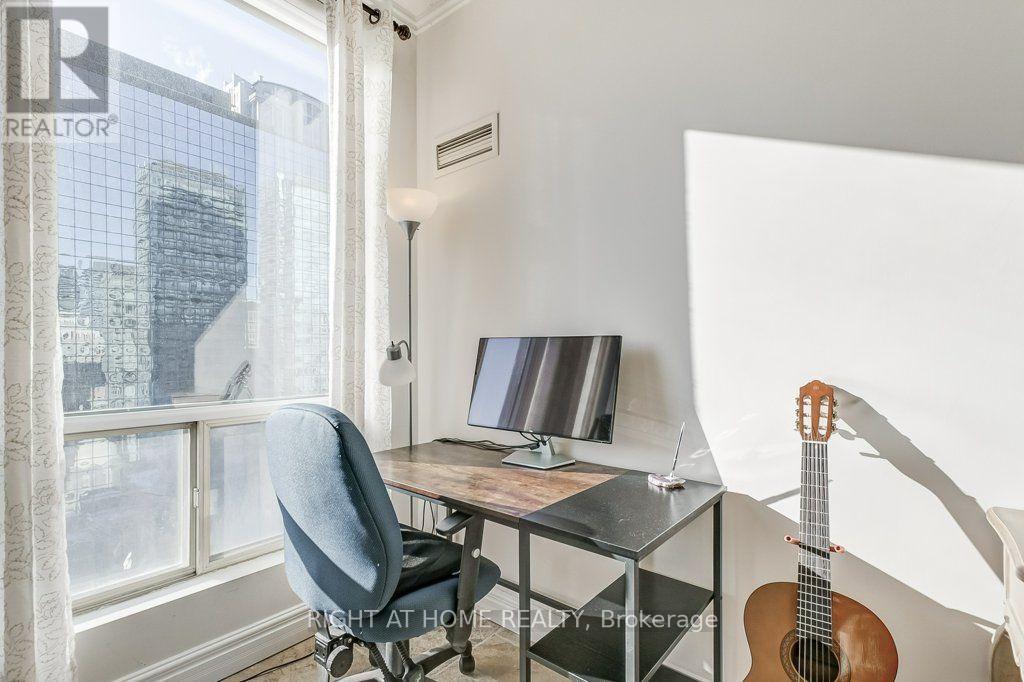 Ph2 - 25 Grenville Street, Toronto, Ontario M4Y 2X5 - Photo 28 - C13703124
