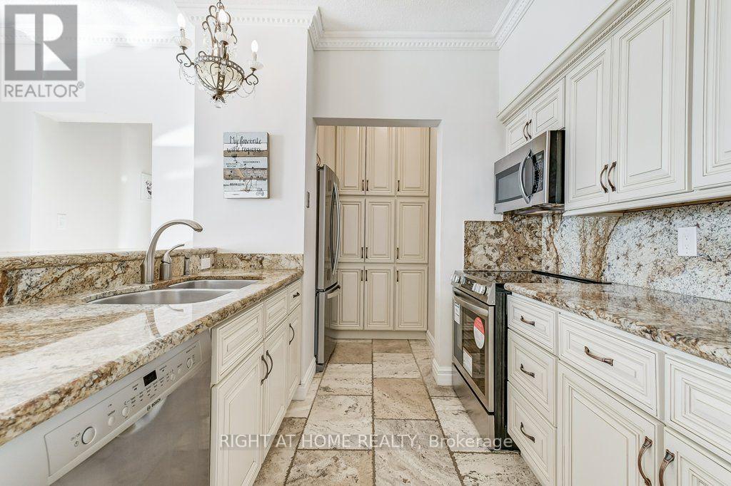 Ph2 - 25 Grenville Street, Toronto, Ontario M4Y 2X5 - Photo 8 - C13703124