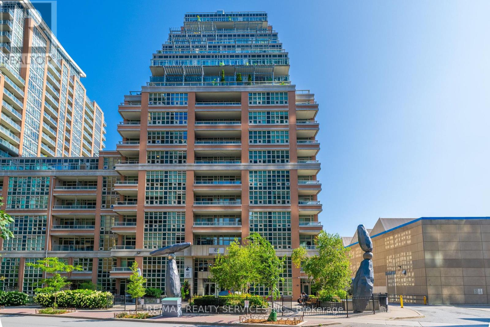 1802 - 85 East Liberty Street, Toronto, Ontario M6K 3R4 - Photo 2 - C13703130