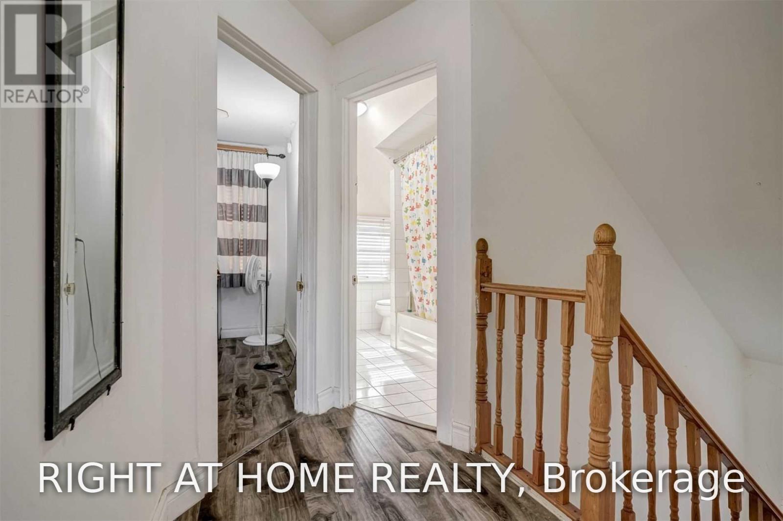 54 Byng Avenue, Toronto, Ontario M1L 3N7 - Photo 23 - E13703114