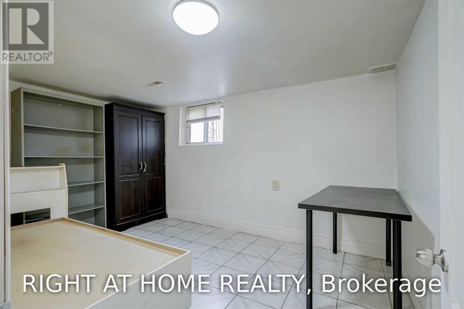 54 Byng Avenue, Toronto, Ontario M1L 3N7 - Photo 32 - E13703114