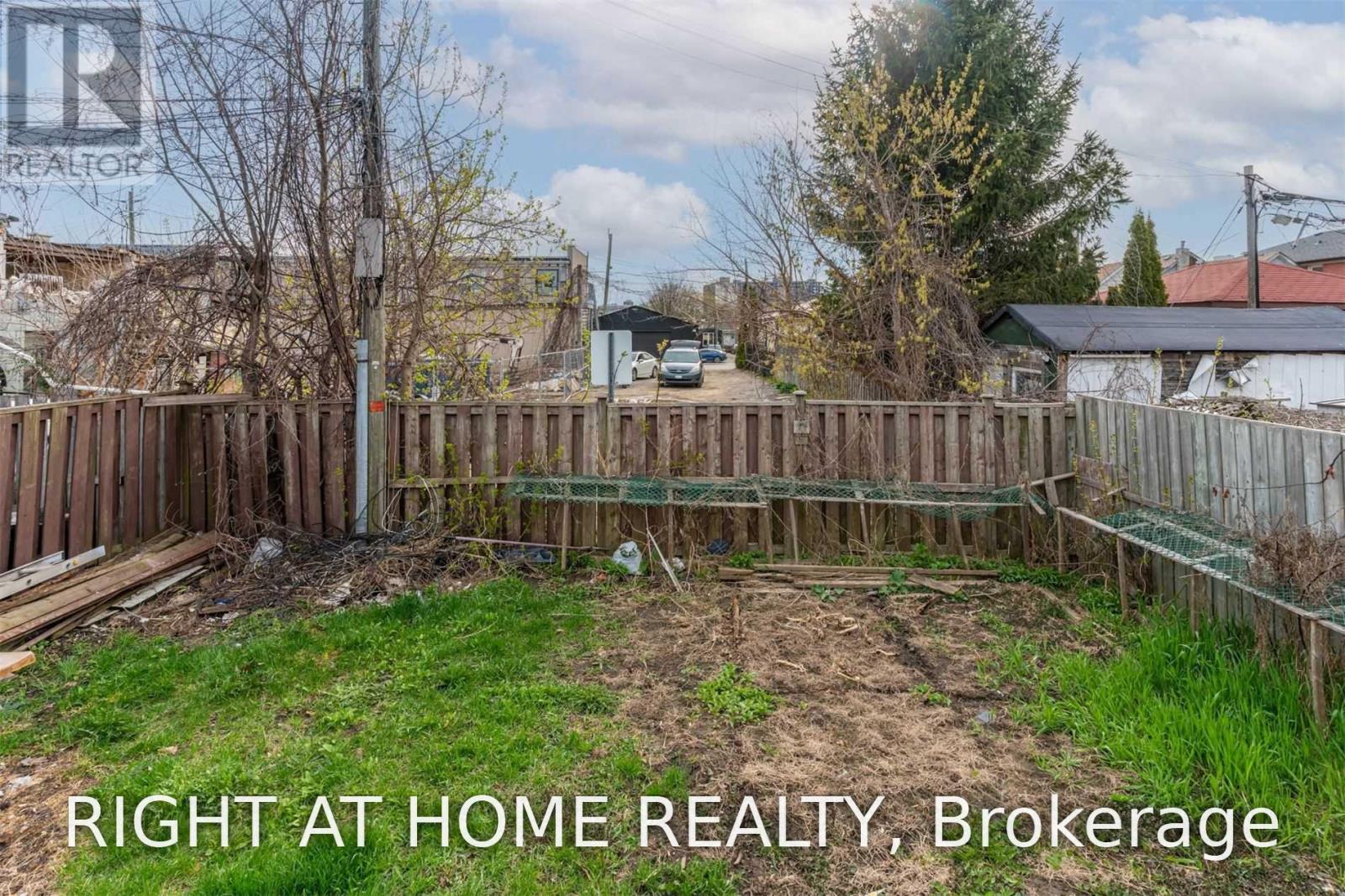 54 Byng Avenue, Toronto, Ontario M1L 3N7 - Photo 37 - E13703114