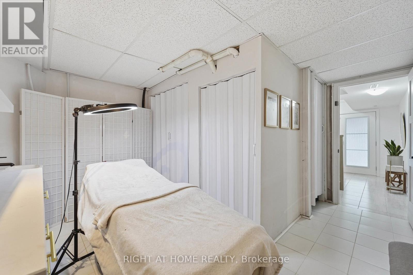 50 Hay Lane, Barrie, Ontario  L9J 0T6 - Photo 8 - S13703102