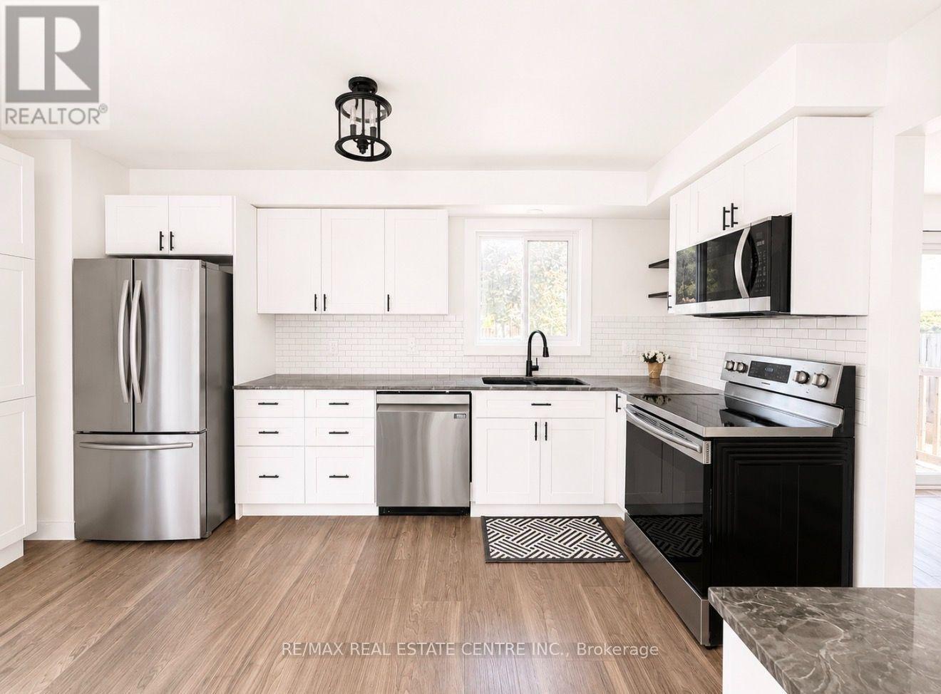 247 Eric Street, Clearview, Ontario  L0M 1S0 - Photo 13 - S13703118