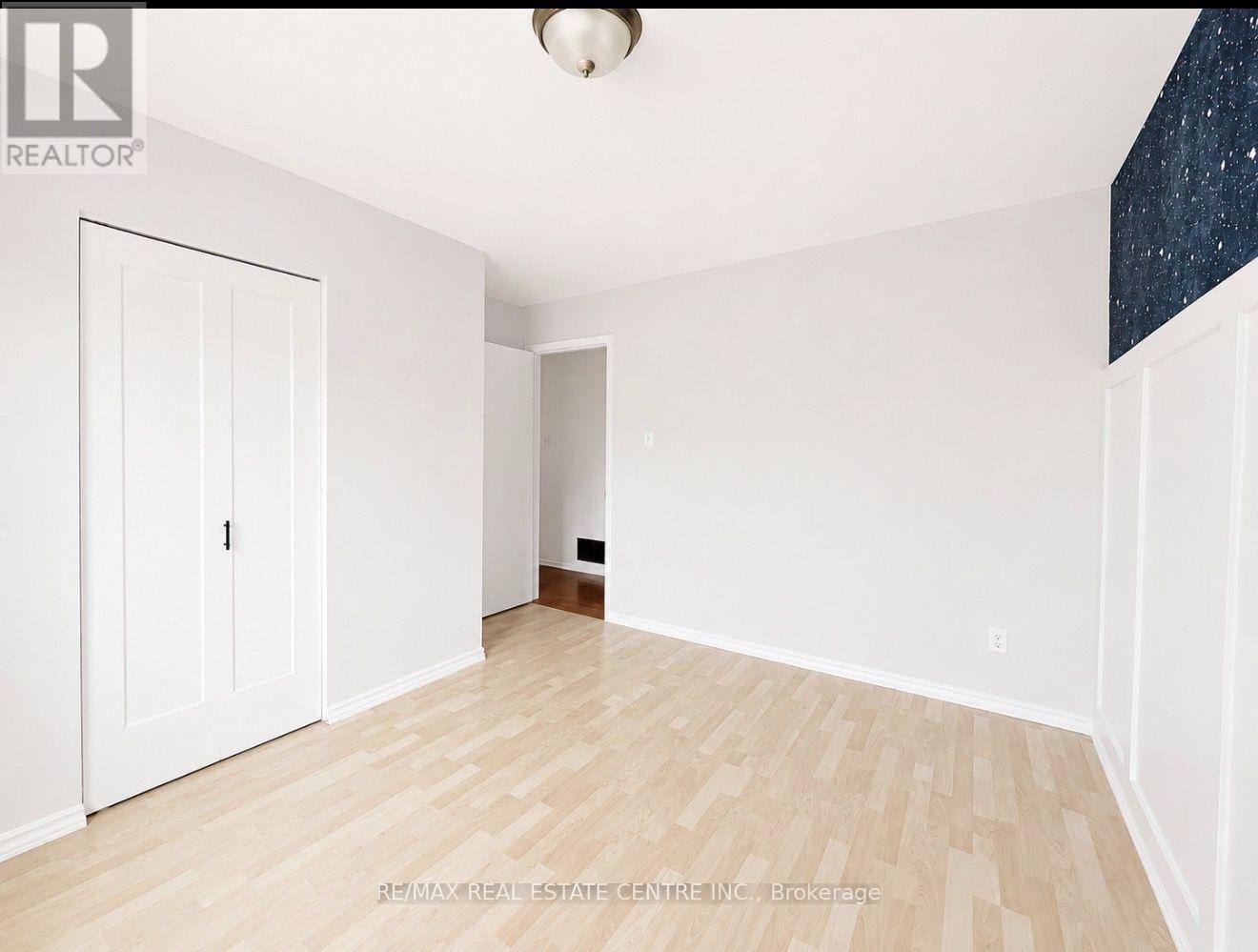 247 Eric Street, Clearview, Ontario  L0M 1S0 - Photo 25 - S13703118