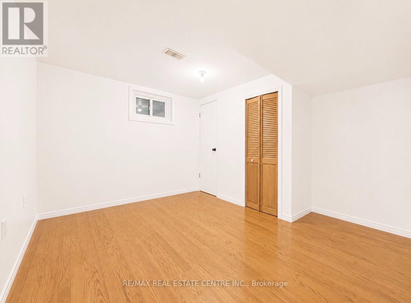 247 Eric Street, Clearview, Ontario  L0M 1S0 - Photo 33 - S13703118