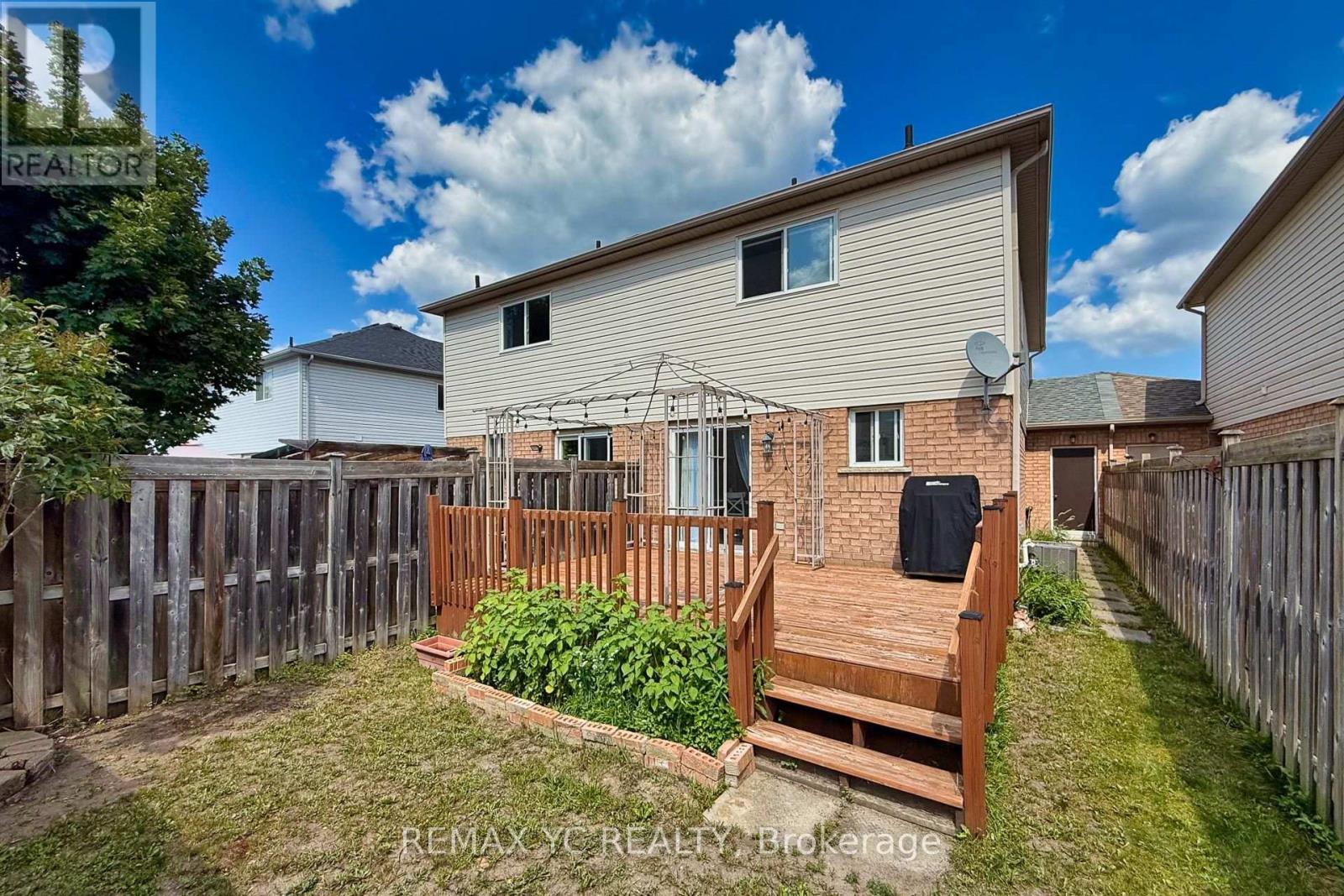 18 Coleman Drive, Barrie, Ontario L4N 0R4 - Photo 25 - S13703128